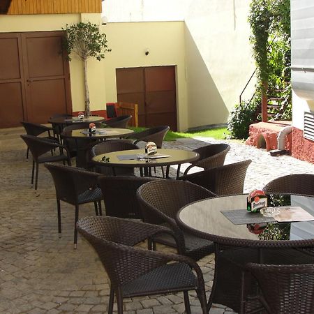 Hotel Pansky Dum Нове Место-на-Мораві Екстер'єр фото