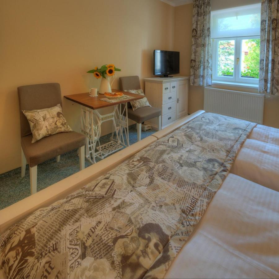 Hotel Pansky Dum Нове Место-на-Мораві Екстер'єр фото
